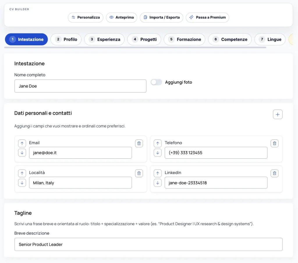 Editor CV Builder nella sezione intestazione con dati personali e contatti